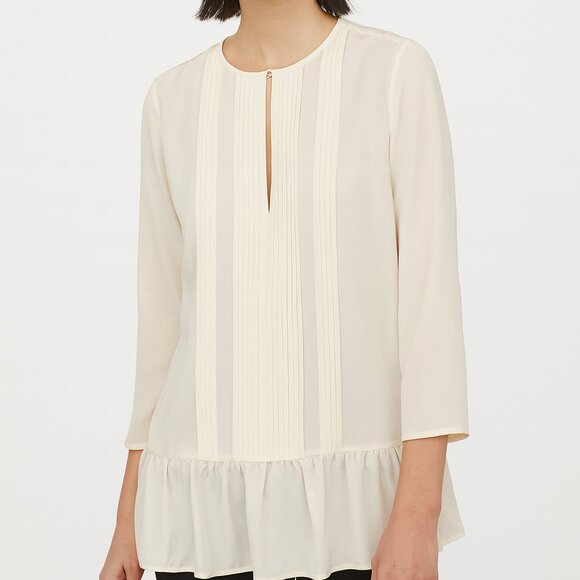 Banana Republic Semi-Sheer Tunic w/Ruffle Bottom Cream Size XS EUC - Picture 1 of 8